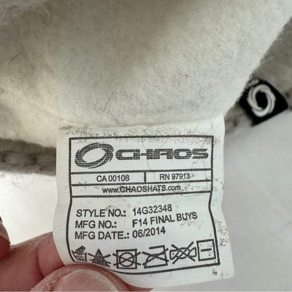 Chaos Gray Knit Brimmed Beanie with Coconut Buttons – Fleece Lined❄️cozyknit❄️ - Picture 3 of 5